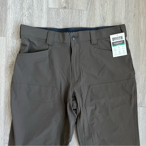 Men's Armachillo Flex Standard Fit Pants - Picture 3 of 6